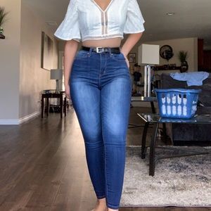 ❗️SOLD❗️Ultra high rise jeans